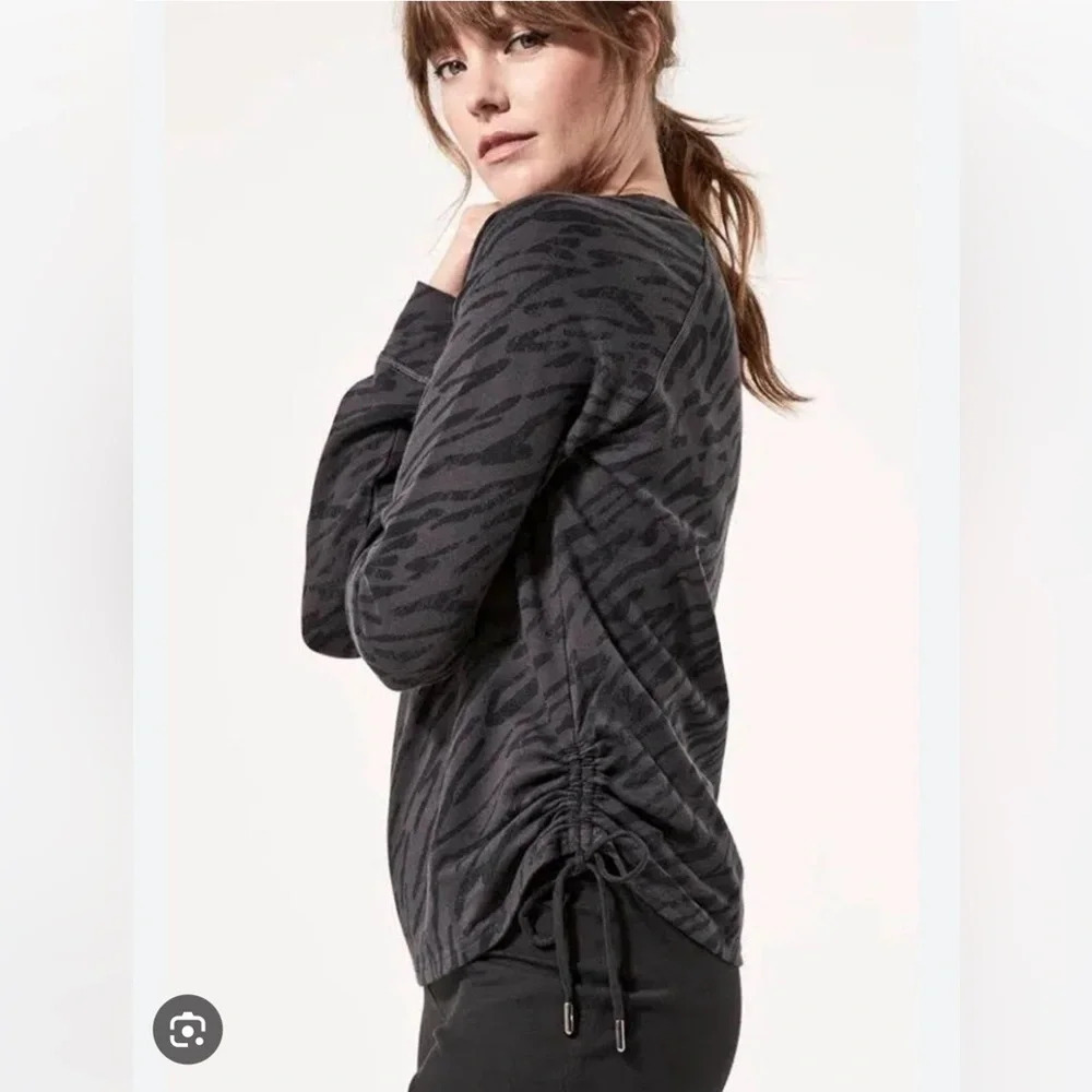 PACT Women’s ORGANIC SM Gray Black Tonal Zebra Cinch Tie Pullover Long Sleeve - Picture 3 of 13